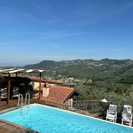 度假居 La Cicala Sulle Colline Della Versilia, Con Piscina