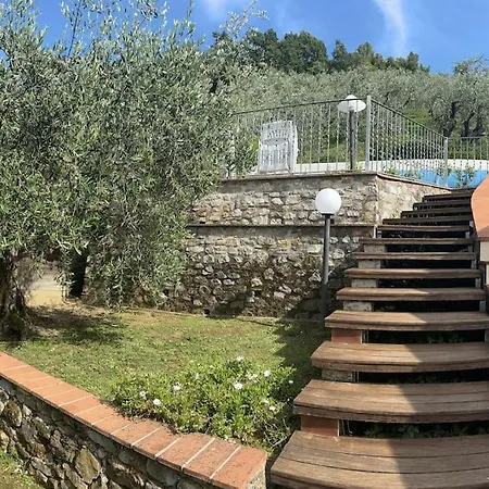 La Cicala Sulle Colline Della Versilia, Con Piscina