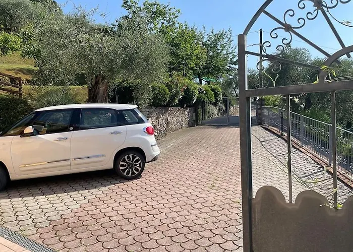 Semesterbostad La Cicala Sulle Colline Della Versilia, Con Piscina *
