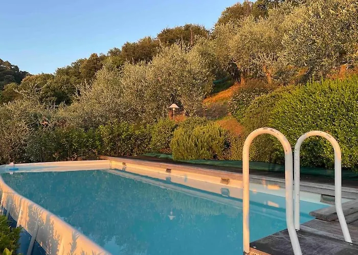 Semesterbostad La Cicala Sulle Colline Della Versilia, Con Piscina
