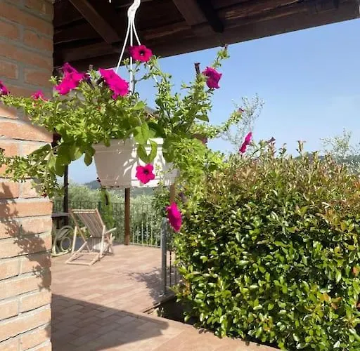 Semesterbostad La Cicala Sulle Colline Della Versilia, Con Piscina *