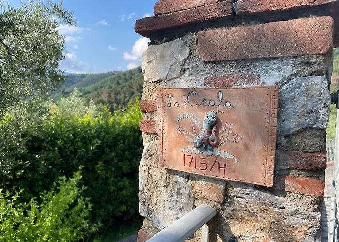 Semesterbostad La Cicala Sulle Colline Della Versilia, Con Piscina *