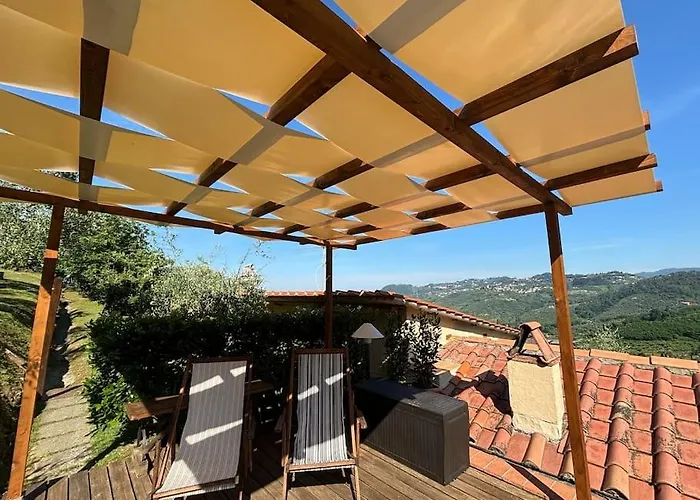 La Cicala Sulle Colline Della Versilia, Con Piscina *