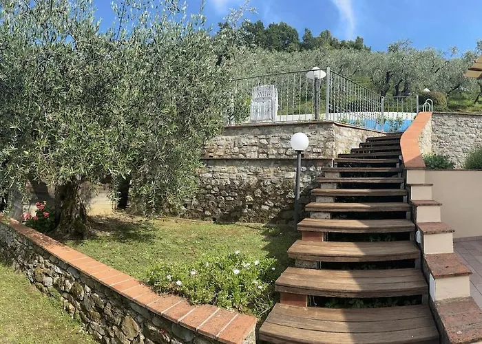 La Cicala Sulle Colline Della Versilia, Con Piscina
